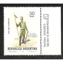 ARGENTINA 1977(1096= DIA DEL EJERCITO CON BORDE DE HOJA