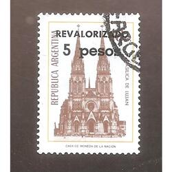 ARGENTINA 1975(1032) BASILICA DE LUJAN  REVALORIZADO, USADO