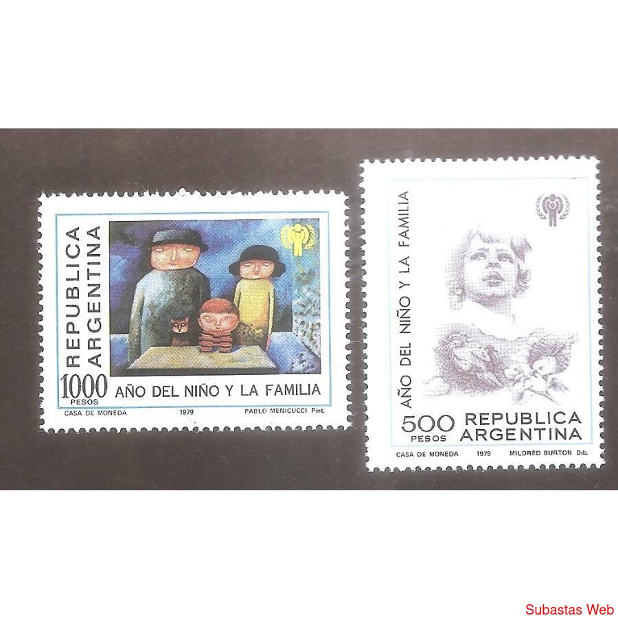 ARGENTINA 1979(1208-9) AÑO DEL NIÑO Y LA FAMILIA MINT