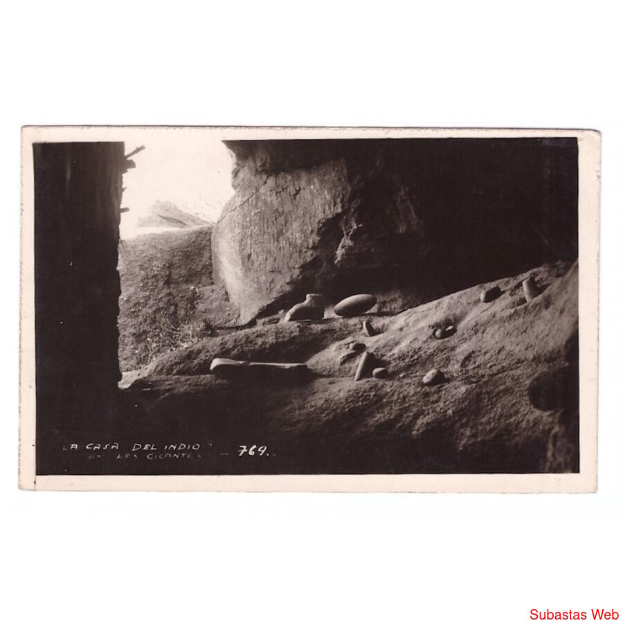 ARGENTINA. La Casa del Indio en Los Gigantes.