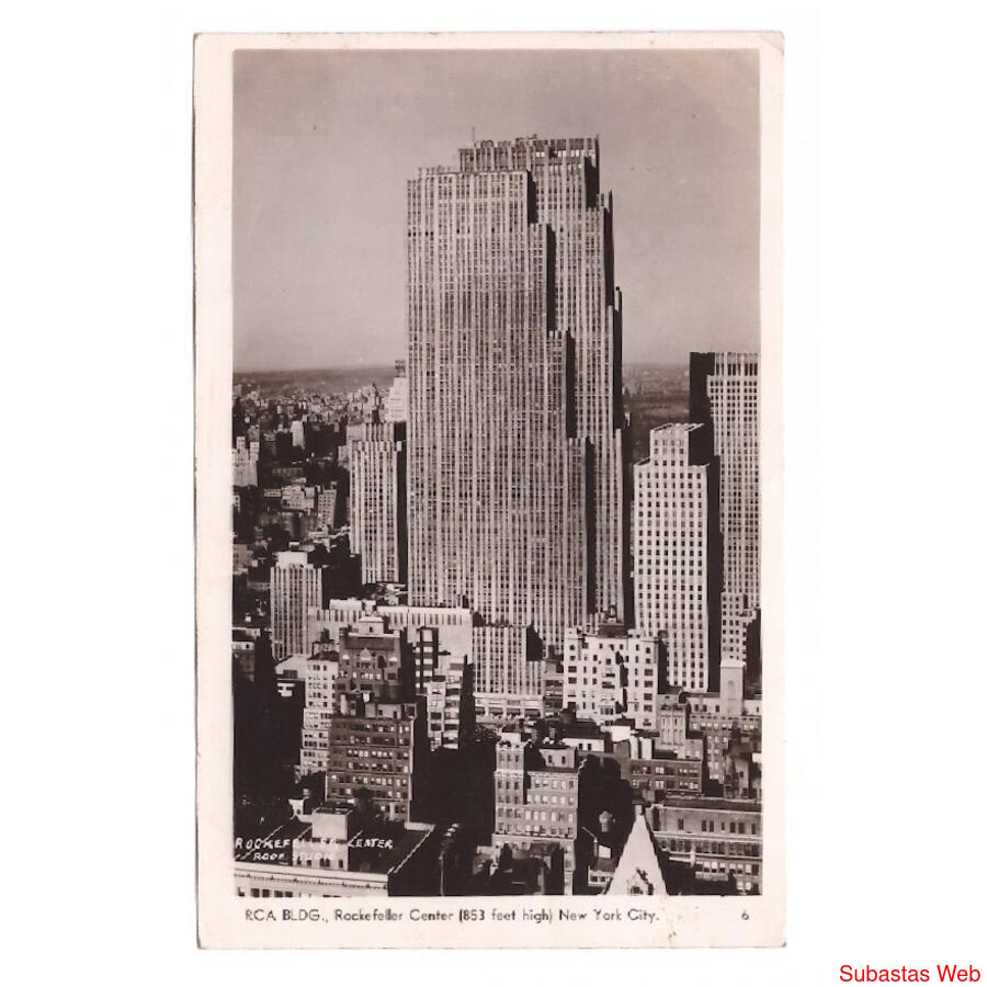 USA. New York City. RCA Building. Rockefeller Center. 1941.