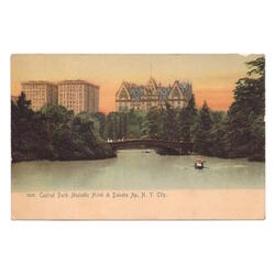 USA. New York City. Central Park Majestic Hotel & Dakota Apa