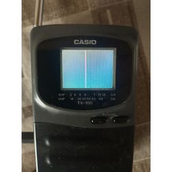 TV Casio TV-100 portátil color con fuente